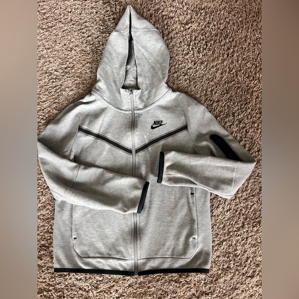 Nike Light Gray tech Hoodie with Black Details